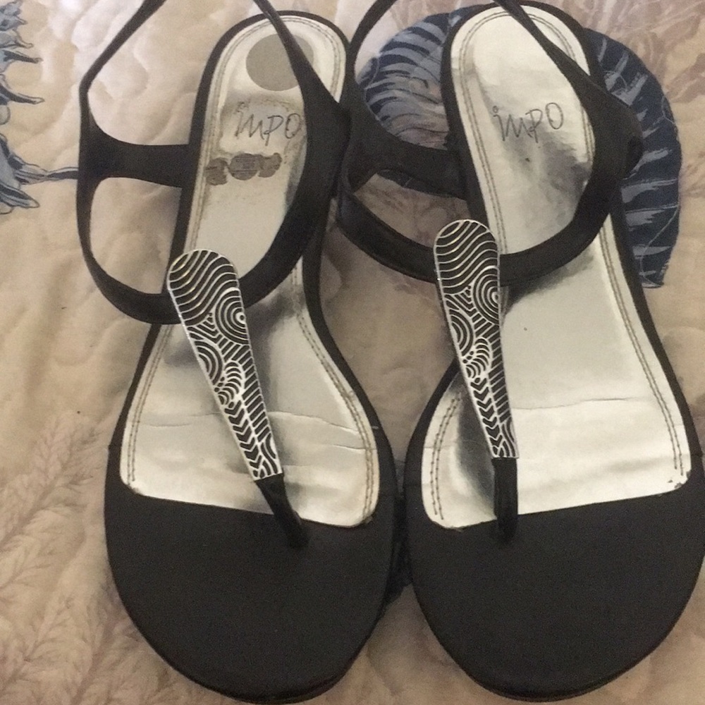 Black Nd sliver sandals